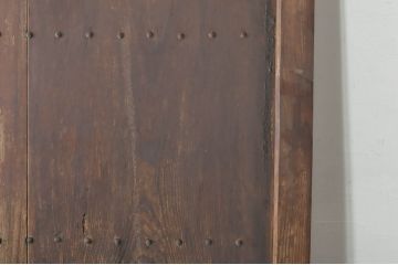 アンティーク建具　ペイント仕上げ限定　どこか懐かしい雰囲気を醸し出す蔵戸1枚(引き戸、玄関戸)(R-080227)