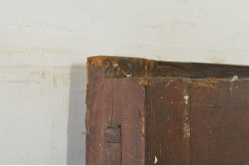 アンティーク建具　ペイント仕上げ限定　どこか懐かしい雰囲気を醸し出す蔵戸1枚(引き戸、玄関戸)(R-080227)