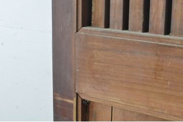 アンティーク建具　総欅(ケヤキ)材　時代の流れを感じさせる格子蔵戸1枚(引き戸、玄関戸、格子戸)(R-080229)