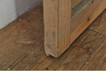 アンティーク建具　落ち着いた和の空間を演出する格子蔵戸1枚(引き戸、玄関戸、格子戸)(R-080230)