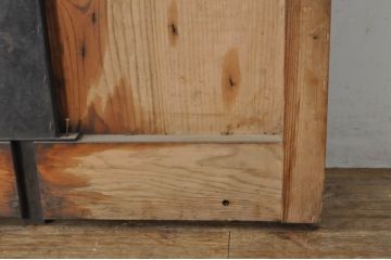 アンティーク建具　希少デザイン!!　松材　和モダンな鉄格子蔵戸1枚(引き戸、玄関戸)(R-080232)