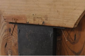 アンティーク建具　希少デザイン!!　松材　和モダンな鉄格子蔵戸1枚(引き戸、玄関戸)(R-080232)