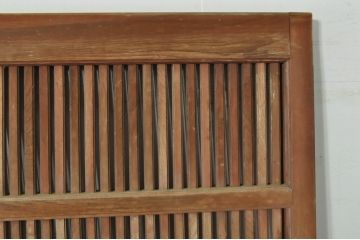 アンティーク建具　上手物!!　北陸産　総欅(ケヤキ)材　鶴と亀の金具がアクセントの格子蔵戸1枚(引き戸、玄関戸)(R-080233)