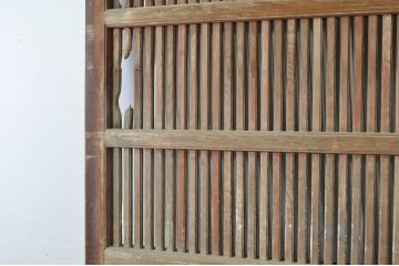 アンティーク建具　上手物!!　北陸産　総欅(ケヤキ)材　鶴と亀の金具がアクセントの格子蔵戸1枚(引き戸、玄関戸)(R-080233)