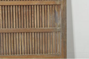 アンティーク建具　上手物!!　北陸産　総欅(ケヤキ)材　鶴と亀の金具がアクセントの格子蔵戸1枚(引き戸、玄関戸)(R-080233)