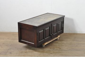 中古　美品　北海道民芸家具　台輪(脚)付きリメイク　落ち着いた雰囲気が魅力的なテレビ台(テレビボード、ローボード、リビングボード、サイドボード、収納棚、戸棚)(R-080237)