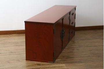 中古　展示品　未使用品　四国・高松　飛鳥欅箪笥　艶やかな朱色が魅力的な箪笥ローボード(引き出し、ローチェスト、リビングボード、テレビボード、テレビ台)(R-080239)