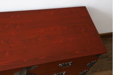 中古　展示品　未使用品　四国・高松　飛鳥欅箪笥　艶やかな朱色が魅力的な箪笥ローボード(引き出し、ローチェスト、リビングボード、テレビボード、テレビ台)(R-080239)