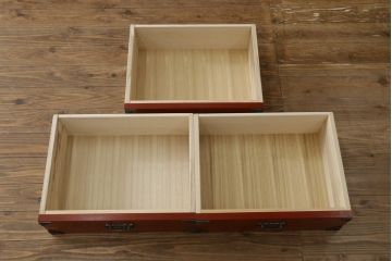 中古　展示品　未使用品　四国・高松　飛鳥欅箪笥　艶やかな朱色が魅力的な箪笥ローチェスト(和たんす、衣装タンス、収納箪笥、引き出し、ローボード、テレビ台、TVボード)(R-080240)