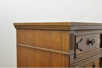 中古　DREXEL HERITAGE(ドレクセルヘリテイジ)　FRANCESCA(フランチェスカ)シリーズ　堂々とした重厚な佇まいが魅力のサイドボード(サイドチェスト、サイドキャビネット、リビングボード)(R-080242)