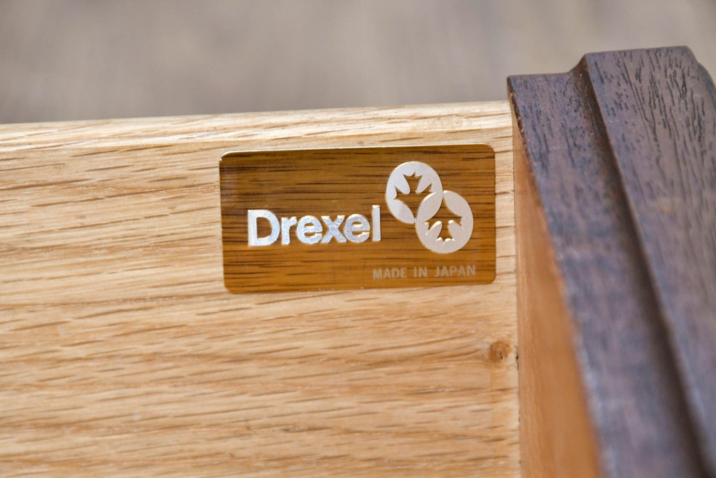 中古　DREXEL HERITAGE(ドレクセルヘリテイジ)　FRANCESCA(フランチェスカ)シリーズ　堂々とした重厚な佇まいが魅力のサイドボード　(R-080242)