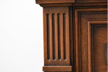 中古　DREXEL HERITAGE(ドレクセルヘリテイジ)　FRANCESCA(フランチェスカ)シリーズ　堂々とした重厚な佇まいが魅力のサイドボード　(R-080242)