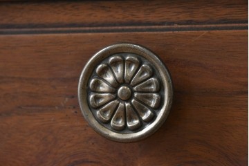 中古　DREXEL HERITAGE(ドレクセルヘリテイジ)　FRANCESCA(フランチェスカ)シリーズ　堂々とした重厚な佇まいが魅力のサイドボード　(R-080242)