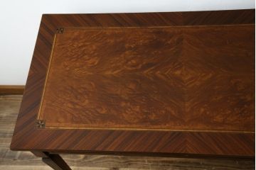 中古　イタリア　輸入家具　凛とした佇まいが美しい象嵌入りのデスク(コンソールテーブル、平机、ワークデスク、在宅用、在宅ワーク用)(R-080244)