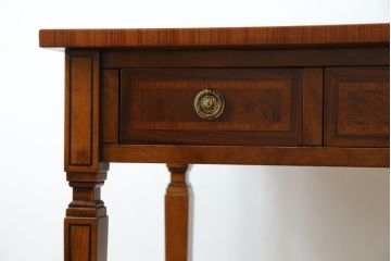 中古　イタリア　輸入家具　凛とした佇まいが美しい象嵌入りのデスク(コンソールテーブル、平机、ワークデスク、在宅用、在宅ワーク用)(R-080244)