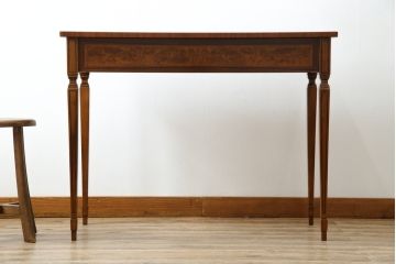 中古　イタリア　輸入家具　凛とした佇まいが美しい象嵌入りのデスク(コンソールテーブル、平机、ワークデスク、在宅用、在宅ワーク用)(R-080244)