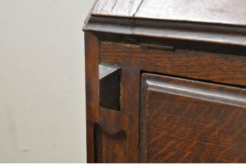 イギリスアンティーク　オーク材　こだわりを感じるデザインが魅力的なステンドグラス入りビューローブックケース(ライティングビューロー、ワークデスク、簿記机、引き出し、収納棚、戸棚、在宅ワーク、在宅用、英国)(R-080245)
