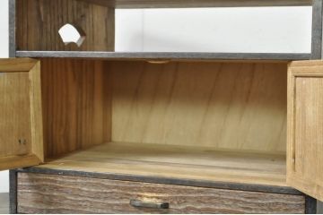 和製アンティーク　桐材　桑材　小ぶりながらも収納力のある上品な小棚(小引き出し、収納棚、戸棚)(R-080253)