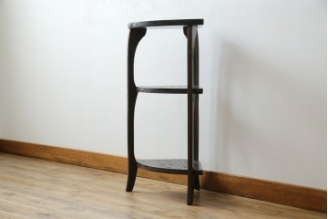 和製ビンテージ　日光彫り　咲き誇る花の彫刻が美しいコーナーラック　(R-080258)