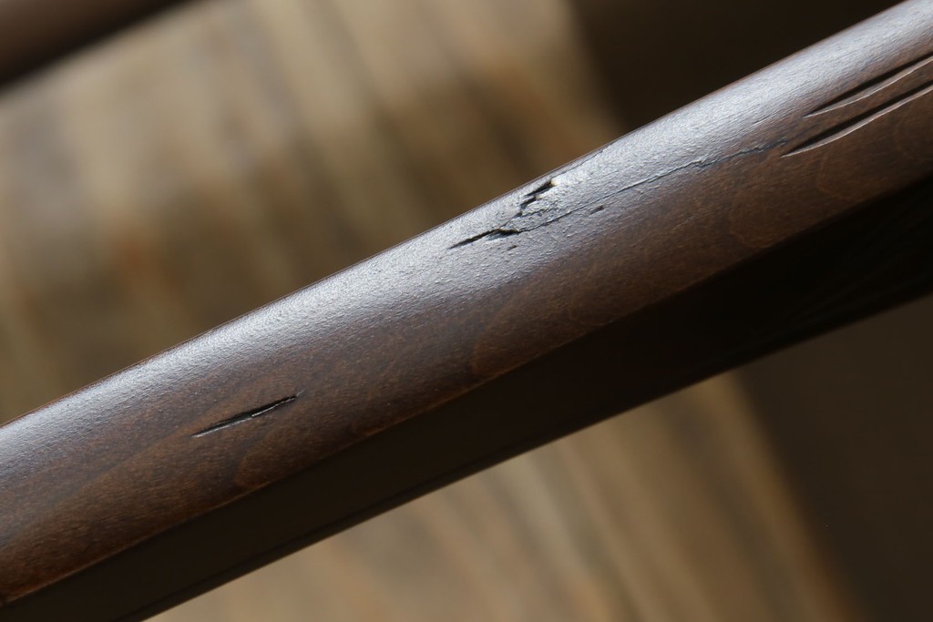 和製ビンテージ　日光彫り　咲き誇る花の彫刻が美しいコーナーラック　(R-080258)