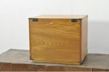 和製ビンテージ　欅(ケヤキ)材　小ぶりながらも収納力のある縦型収納付き和風小引き出し(小箪笥、チェスト、和タンス、収納箪笥、整理箪笥、小物収納、卓上収納、ヴィンテージ)(R-080260)