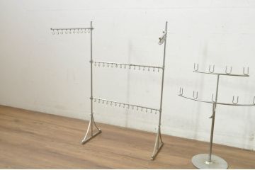 和製ビンテージ　ドライフラワーやアクセサリーを吊るしても素敵なフック付きディスプレイスタンド3点セット(ハンガーラック、ディスプレイラック、店舗什器、ヴィンテージ)(R-080264)
