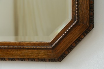 イギリスアンティーク　オーク材　Lloyd's Antiques(ロイズ・アンティークス)取り扱い　シンプルながらも気品漂うウォールミラー　(R-080266)