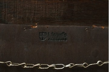 イギリスアンティーク　オーク材　Lloyd's Antiques(ロイズ・アンティークス)取り扱い　シンプルながらも気品漂うウォールミラー　(R-080266)
