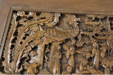 アジアンビンテージ　迫力のある龍と鳳凰(ほうおう)の彫刻が目を引くガラス天板付き座卓(ローテーブル、センターテーブル、リビングテーブル、ヴィンテージ)(R-080274)