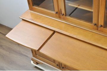 中古　美品　最高級!!　職人手作りオーダー家具　上質な作り込みの横浜ダニエル風作業台付きキャビネット(収納棚、戸棚、カップボード、食器棚)(製作費約185万円)(R-080277)