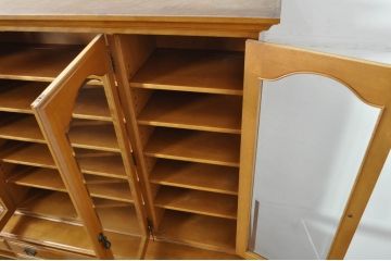 中古　美品　最高級!!　職人手作りオーダー家具　上質な作り込みの横浜ダニエル風作業台付きキャビネット(収納棚、戸棚、カップボード、食器棚)(製作費約185万円)(R-080277)