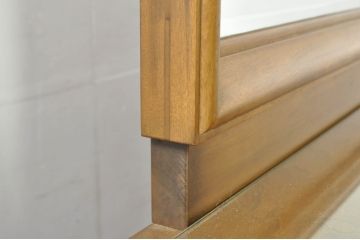 中古　美品　職人手作りオーダー家具　上品な佇まいの横浜ダニエル風壁掛けミラー(壁掛け鏡、ウォールミラー)(R-080279)