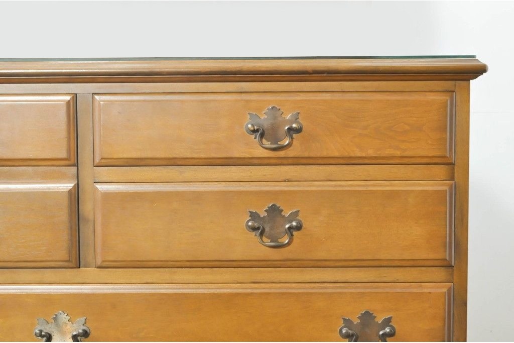 中古　美品　職人手作りオーダー家具　上品な佇まいの横浜ダニエル風チェスト　(R-080280)