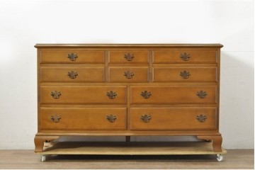 中古　美品　職人手作りオーダー家具　上品な佇まいの横浜ダニエル風チェスト　(R-080280)