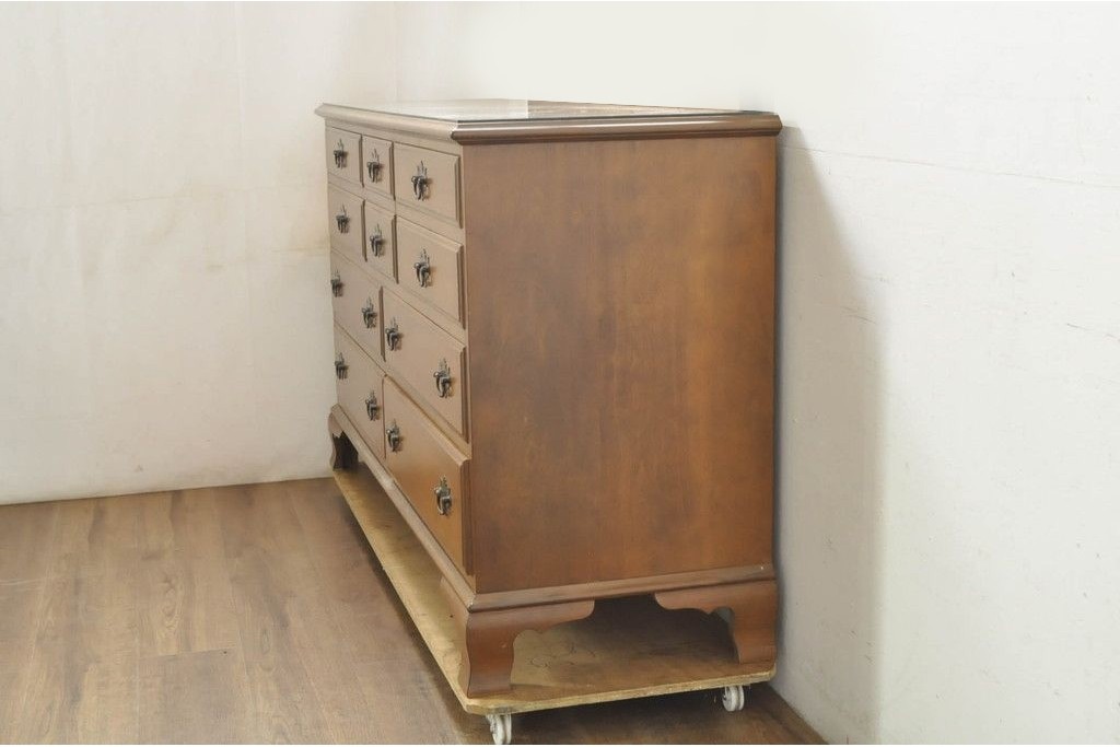 中古　美品　職人手作りオーダー家具　上品な佇まいの横浜ダニエル風チェスト　(R-080280)