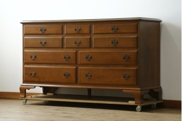 中古　美品　職人手作りオーダー家具　上品な佇まいの横浜ダニエル風チェスト　(R-080280)
