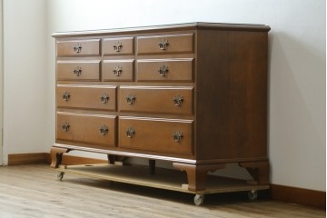 中古　美品　職人手作りオーダー家具　上品な佇まいの横浜ダニエル風チェスト　(R-080280)