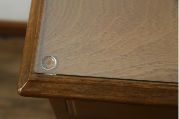 中古　美品　職人手作りオーダー家具　上品な佇まいの横浜ダニエル風チェスト　(R-080280)