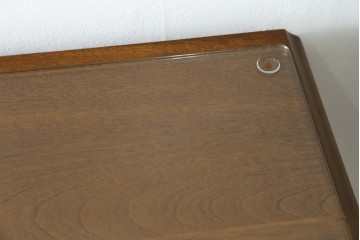 中古　美品　職人手作りオーダー家具　上品な佇まいの横浜ダニエル風チェスト　(R-080280)