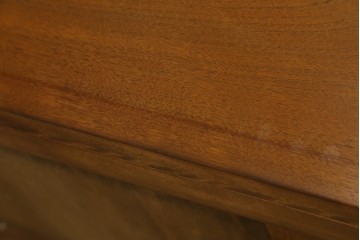 中古　美品　職人手作りオーダー家具　上品な佇まいの横浜ダニエル風チェスト　(R-080280)
