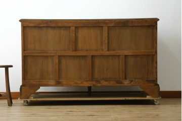 中古　美品　職人手作りオーダー家具　上品な佇まいの横浜ダニエル風チェスト　(R-080280)