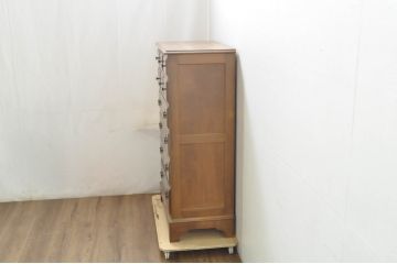中古　職人手作りオーダー家具　クラシカルな雰囲気漂う上品なチェスト(引き出し、洋服タンス)(R-080281)