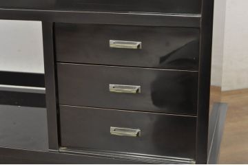 中古　美品　輪島塗り　シンプルながらも上品さを醸し出す漆塗りの飾り棚(茶棚、収納棚、戸棚、サイドキャビネット)(定価約120万円)(R-080282)