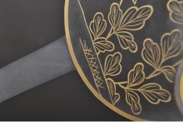 中古　美品　輪島塗り　シンプルながらも上品さを醸し出す漆塗りの飾り棚(茶棚、収納棚、戸棚、サイドキャビネット)(定価約120万円)(R-080282)
