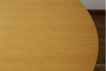 中古　美品　arflex(アルフレックス)　ステーションチェントロ(STATION CENTRO)　洗練されたモダンデザインが魅力的なダイニングテーブル(定価約45万円)(ラウンドテーブル、丸テーブル、食卓)(R-080284)