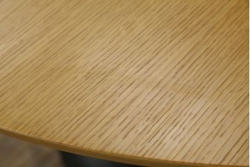 中古　美品　arflex(アルフレックス)　ステーションチェントロ(STATION CENTRO)　洗練されたモダンデザインが魅力的なダイニングテーブル(定価約45万円)(ラウンドテーブル、丸テーブル、食卓)(R-080284)