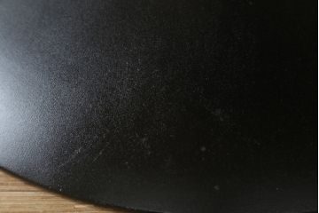 中古　美品　arflex(アルフレックス)　ステーションチェントロ(STATION CENTRO)　洗練されたモダンデザインが魅力的なダイニングテーブル(定価約45万円)(ラウンドテーブル、丸テーブル、食卓)(R-080284)