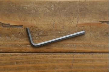 中古　美品　arflex(アルフレックス)　ステーションチェントロ(STATION CENTRO)　洗練されたモダンデザインが魅力的なダイニングテーブル(定価約45万円)(ラウンドテーブル、丸テーブル、食卓)(R-080284)