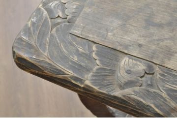 和製アンティーク　希少　日光彫り　古い時代の　オールド　使いこまれた風合いが趣溢れるテーブル(サイドテーブル、コンソールテーブル、花台、飾り台)(R-080302)