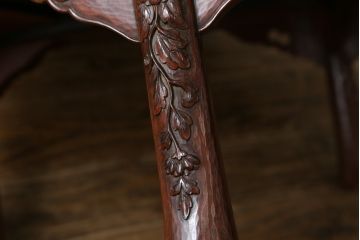 和製アンティーク　根来塗り　鎌倉彫　かわいらしいお花の彫刻入りの丸いちゃぶ台(円卓、座卓、ラウンドテーブル、ローテーブル、リビングテーブル)(R-080305)